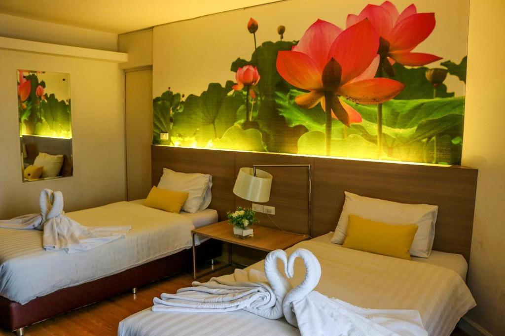 Dluxx Thammasat Hotel Pathum Thani Exterior foto
